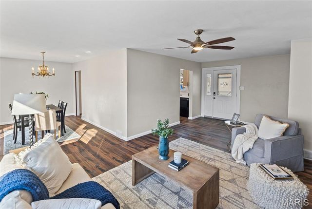 303 N Cedar Street, O'fallon, IL 62269