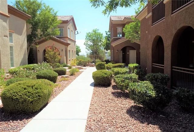 3820 Juno Beach Street 101, Las Vegas, NV 89129