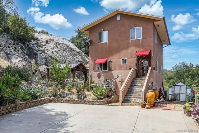 20841 Deerhorn Valley Rd, Jamul, CA 91935