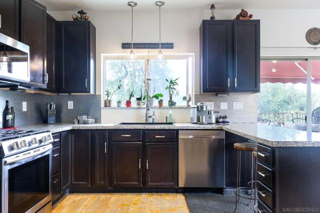 20841 Deerhorn Valley Rd, Jamul, CA 91935
