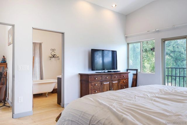 20841 Deerhorn Valley Rd, Jamul, CA 91935