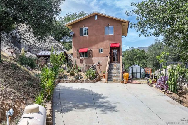 20841 Deerhorn Valley Rd, Jamul, CA 91935