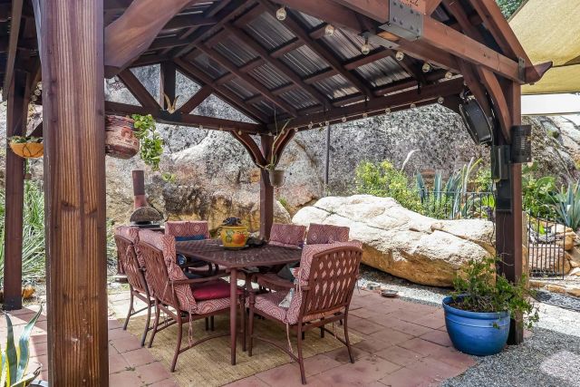20841 Deerhorn Valley Rd, Jamul, CA 91935