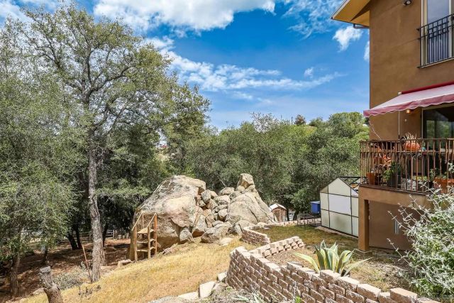 20841 Deerhorn Valley Rd, Jamul, CA 91935