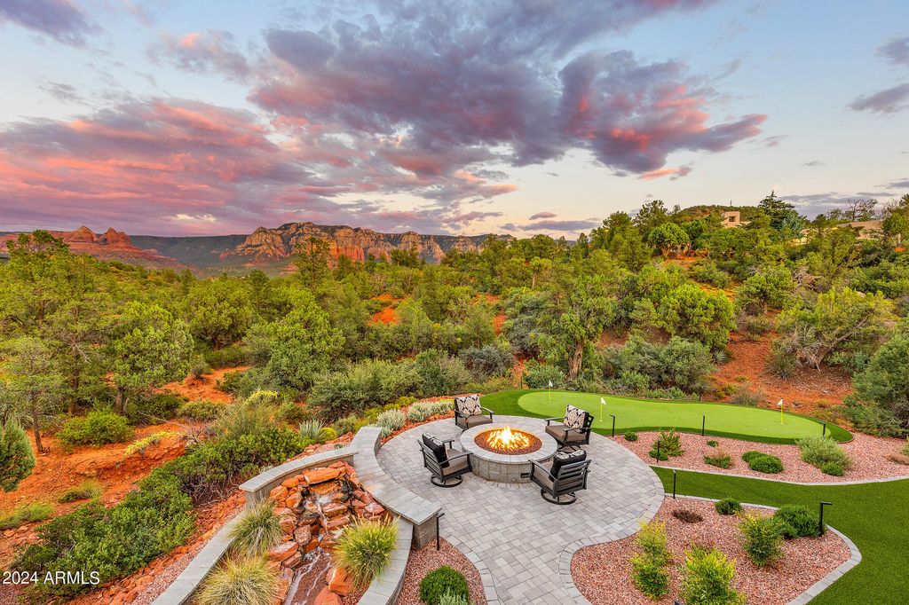 Image 10 of property listing at 202 CALLE DIAMANTE --, Sedona, AZ 86336