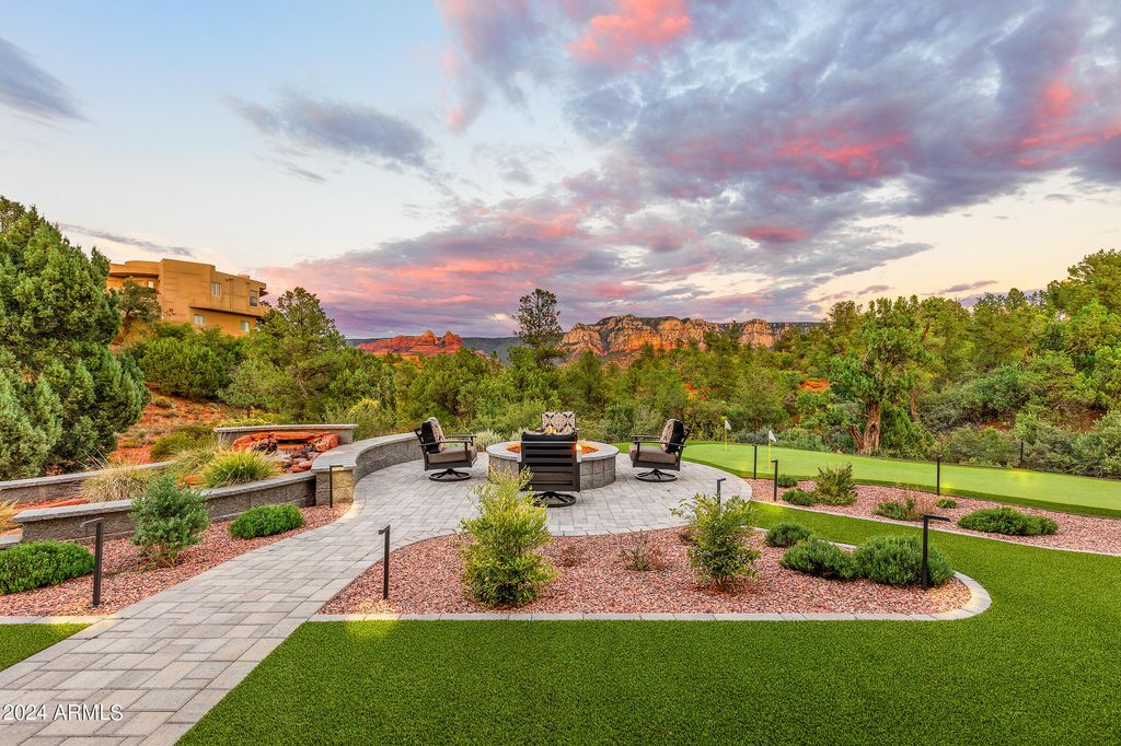 Image 12 of property listing at 202 CALLE DIAMANTE --, Sedona, AZ 86336