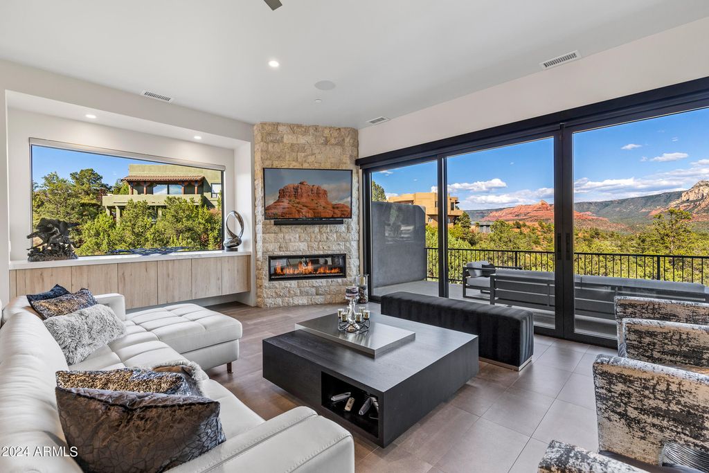 Image 27 of property listing at 202 CALLE DIAMANTE --, Sedona, AZ 86336
