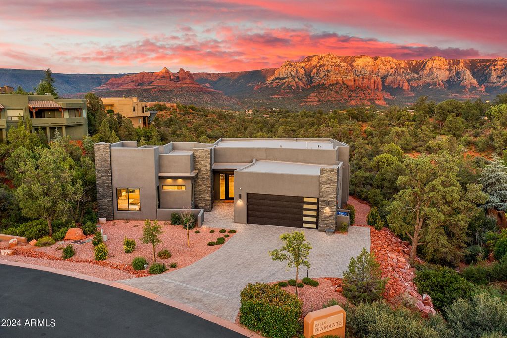 Image 4 of property listing at 202 CALLE DIAMANTE --, Sedona, AZ 86336