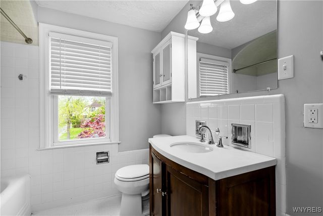 37 Linwood Avenue, Amherst, NY 14221