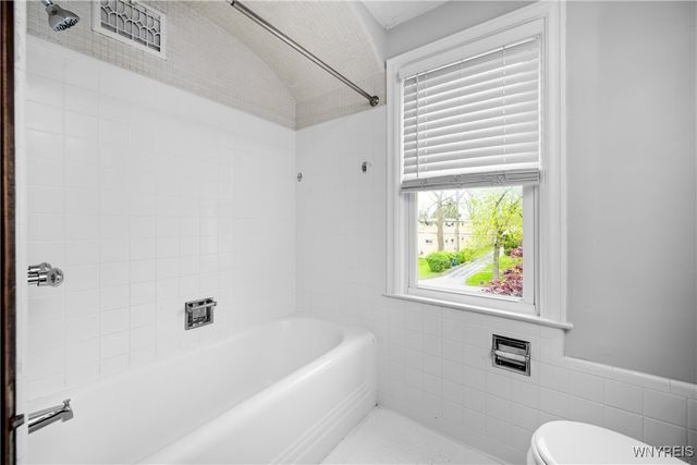 37 Linwood Avenue, Amherst, NY 14221