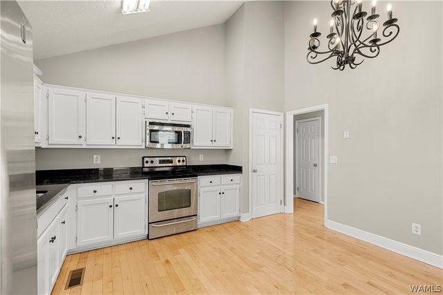 4902 Lakehurst, Northport, AL 35473