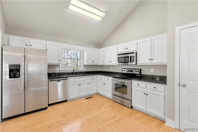 4902 Lakehurst, Northport, AL 35473