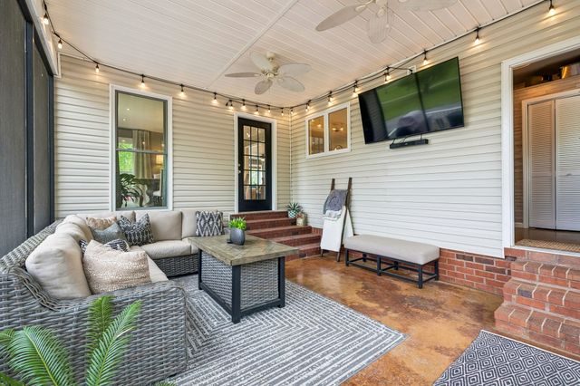 735 Hurricane Ridge Rd, Smithville, TN 37166