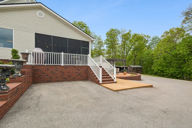 735 Hurricane Ridge Rd, Smithville, TN 37166