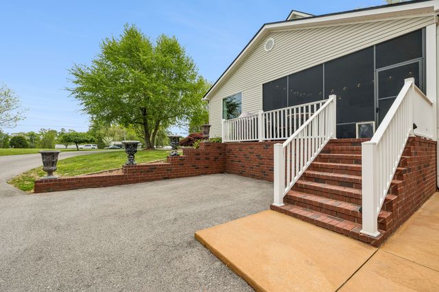 735 Hurricane Ridge Rd, Smithville, TN 37166