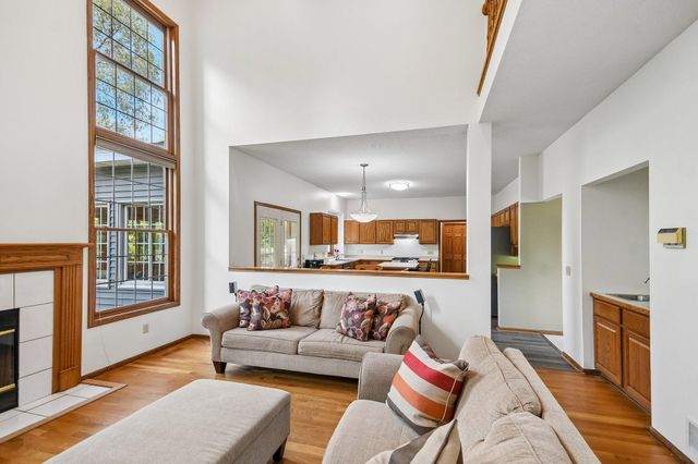 503 Abbey Way, Mendota Heights, MN 55120