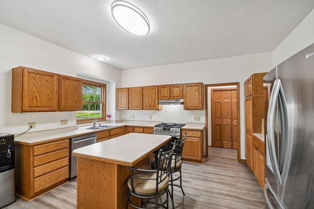 503 Abbey Way, Mendota Heights, MN 55120