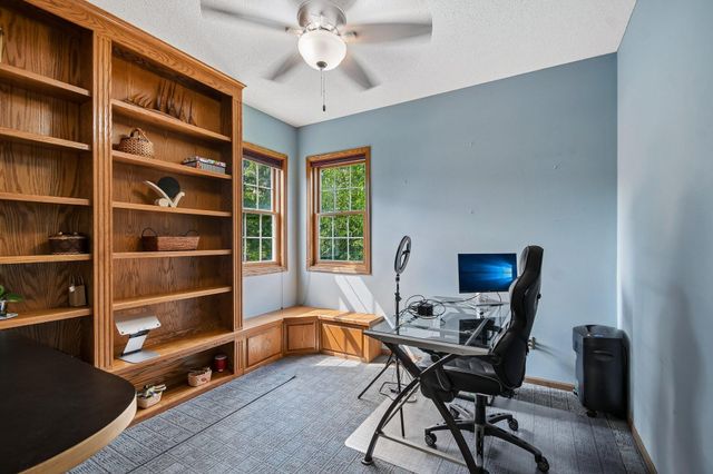 503 Abbey Way, Mendota Heights, MN 55120