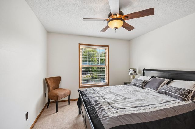 503 Abbey Way, Mendota Heights, MN 55120