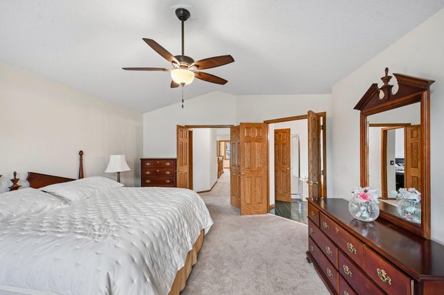 503 Abbey Way, Mendota Heights, MN 55120