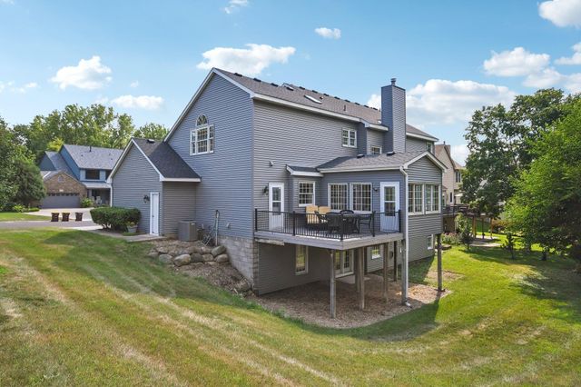 503 Abbey Way, Mendota Heights, MN 55120