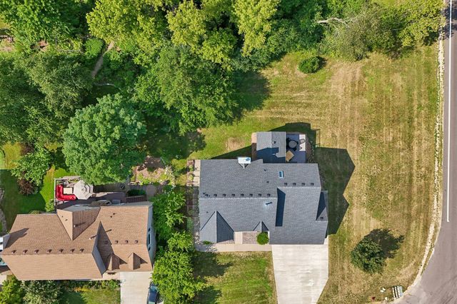 503 Abbey Way, Mendota Heights, MN 55120