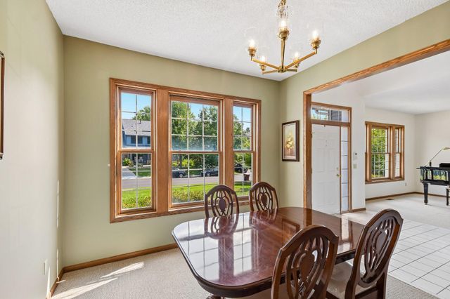 503 Abbey Way, Mendota Heights, MN 55120