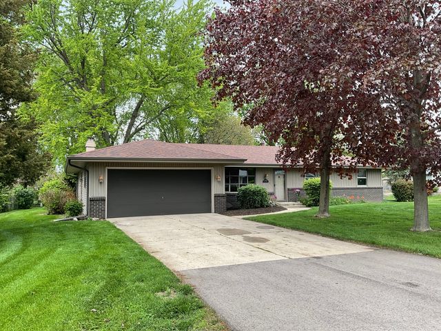 4586 COMET Drive, Machesney Park, IL 61115