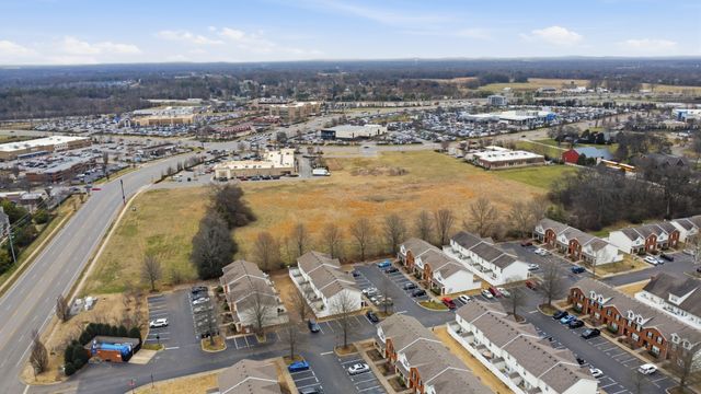 1038 Sitting Bull Xing, Murfreesboro, TN 37128