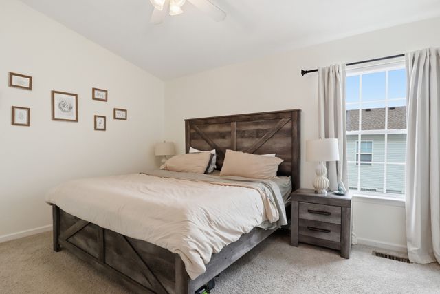 1038 Sitting Bull Xing, Murfreesboro, TN 37128