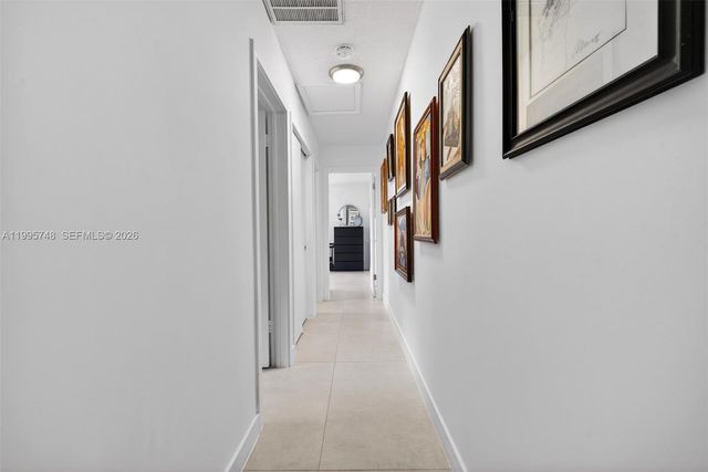 763 S Rainbow Dr, Hollywood, FL 33021