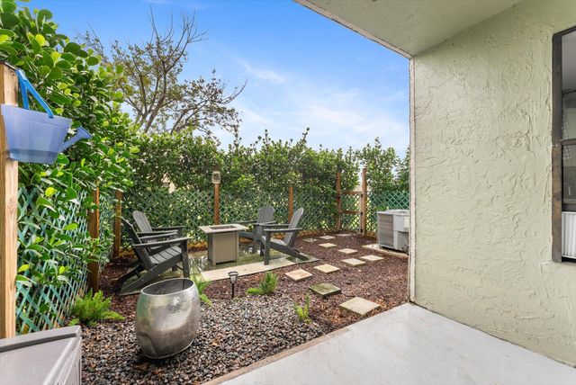 12176 Pasadena Way, Boynton Beach, FL 33437