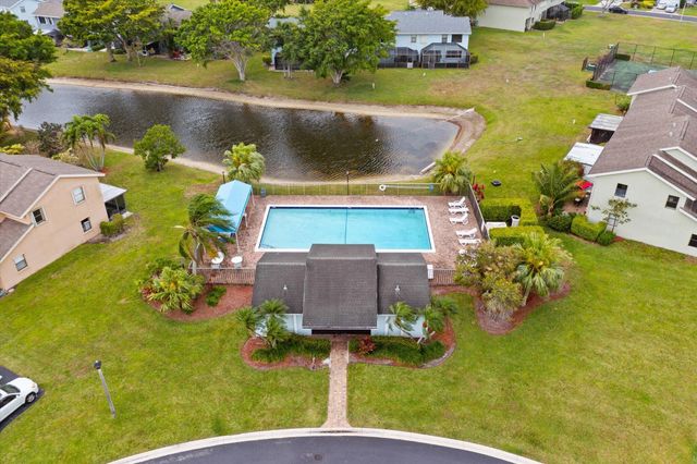 12176 Pasadena Way, Boynton Beach, FL 33437