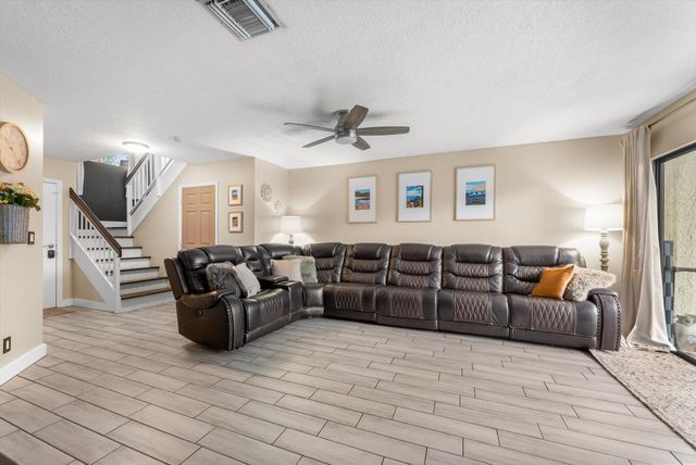 12176 Pasadena Way, Boynton Beach, FL 33437