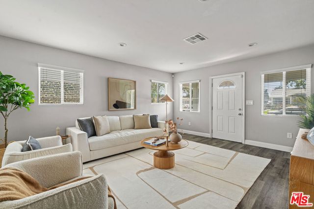 5434 4th Avenue, Los Angeles, CA 90043