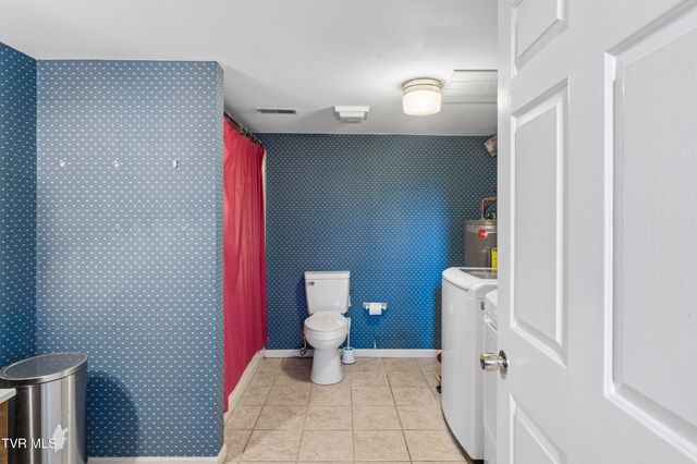 1208 West College Street, Jonesborough, TN 37659