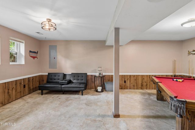 1208 West College Street, Jonesborough, TN 37659
