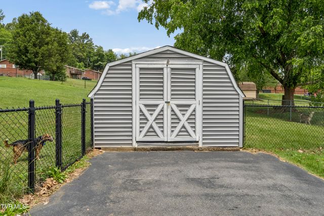 1208 West College Street, Jonesborough, TN 37659