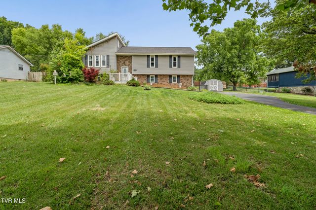 1208 West College Street, Jonesborough, TN 37659