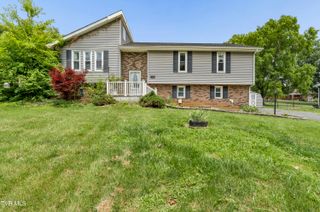 1208 West College Street, Jonesborough, TN 37659