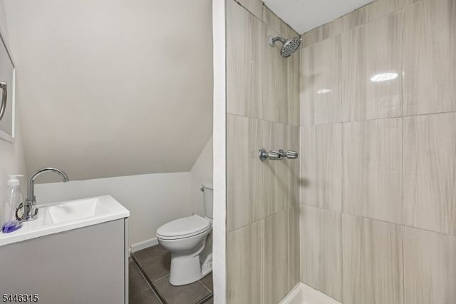 21 East 5th St, Clifton City, NJ 07011