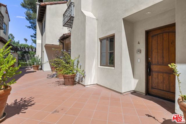 908 17th Street 4, Santa Monica, CA 90403