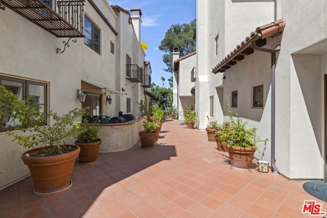 908 17th Street 4, Santa Monica, CA 90403