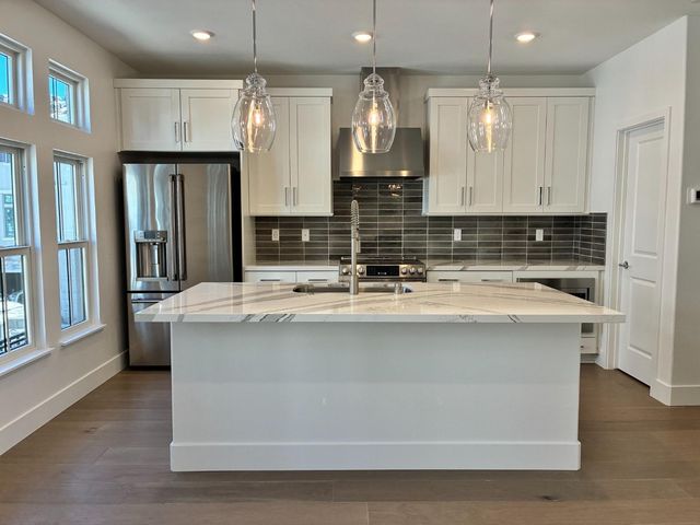 536 Shockley Alley, Mountain View, CA 94040