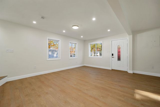 101 Ruth Avenue, Manchester, NH 03109