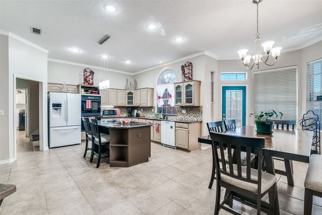 7517 Silverthorn Drive, Rowlett, TX 75089