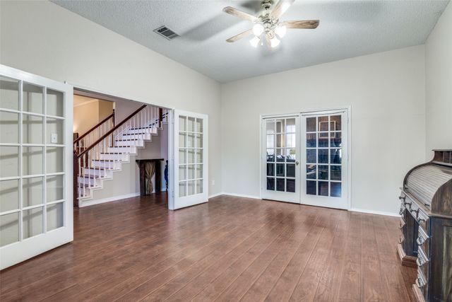 7517 Silverthorn Drive, Rowlett, TX 75089