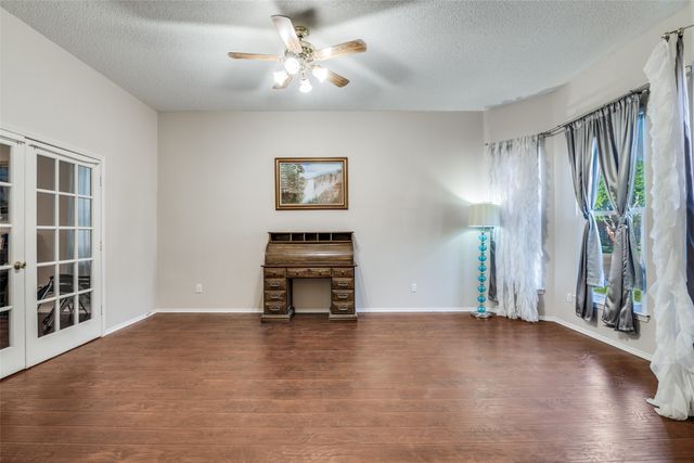 7517 Silverthorn Drive, Rowlett, TX 75089