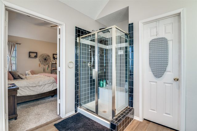 7517 Silverthorn Drive, Rowlett, TX 75089