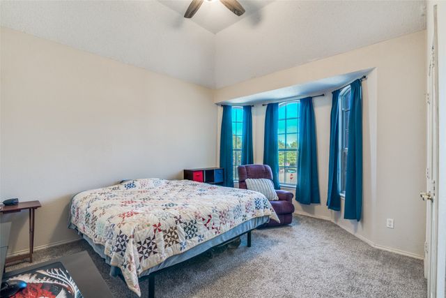 7517 Silverthorn Drive, Rowlett, TX 75089